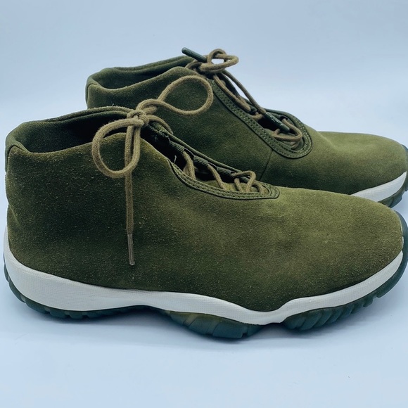 Womens NIKE AIR JORDAN
FUTURE Olive Trainers AR0726-300 - Picture 11 of 15